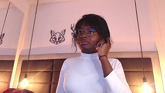 candy lovee69 online show from 02/16/26, 06:28