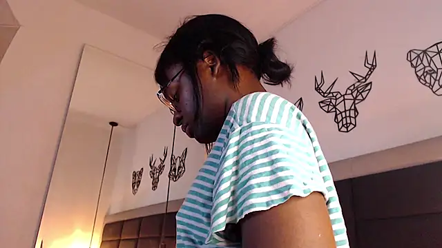 candy lovee69 online show from 03/14/25, 09:00