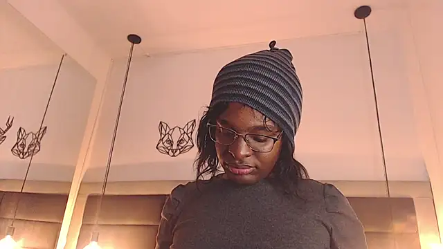 candy lovee69 online show from 10/10/25, 10:43