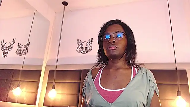 candy lovee69 online show from 10/17/25, 09:05