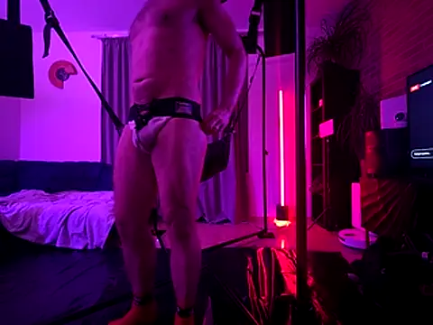 manforhotfun online show from 04/14/26, 03:11