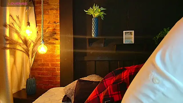 sahra taylor  online show from 03/25/26, 01:54