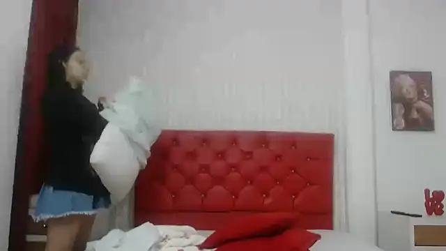 Roxy Lux online show from 01/27/25, 12:58