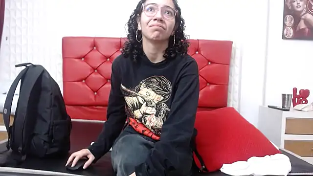 Roxy Lux online show from 02/01/25, 12:47