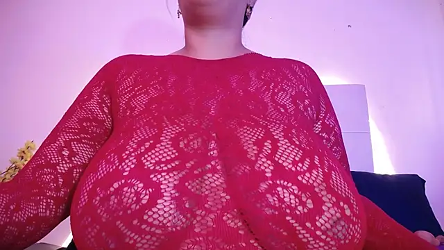 Nicol Love0 online show from 04/23/26, 12:29