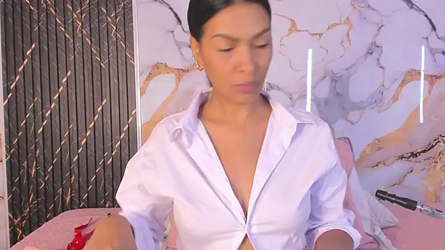 Alyson-a online show from 04/09/26, 01:06