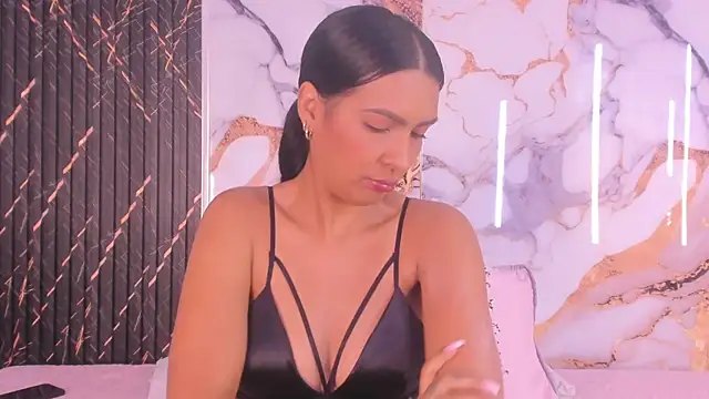 Alyson-a online show from 04/15/26, 01:37