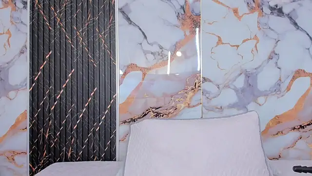 Alyson-a online show from 02/14/26, 12:16