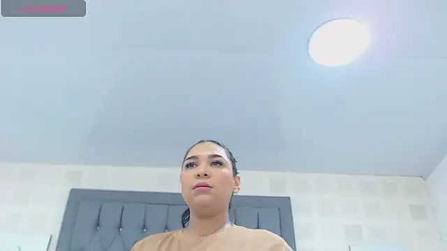 Snapshot of JoslinEvans chatting on 10/25/25, 12:28 JoslinEvans online show from 10/25/25, 12:28