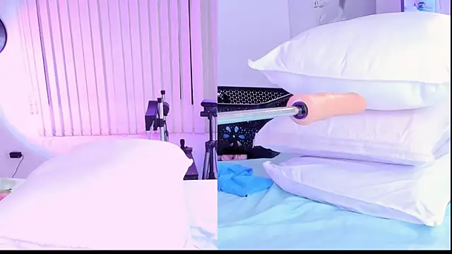 Kinky Mindy  online show from 04/09/26, 07:53