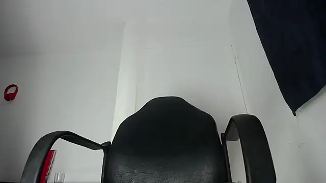 GilberMxx online show from 02/18/25, 05:09