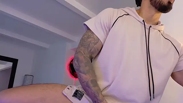 tony muscle online show from 09/27/25, 10:38