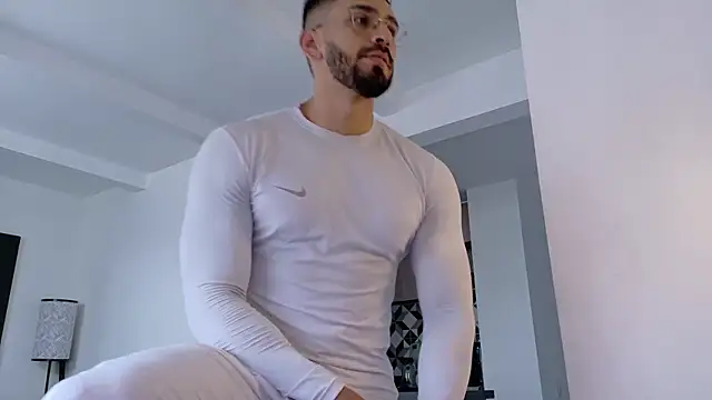 tony muscle online show from 10/31/25, 05:09