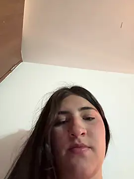 AhriCutte online show from 02/17/25, 05:44