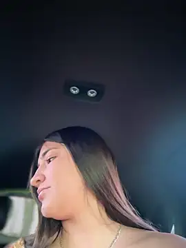 AhriCutte online show from 10/30/25, 05:10