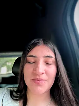 AhriCutte online show from 10/24/25, 05:23