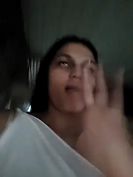 Snapshot of girl_milk1 chatting on 03/13/25, 07:06 girl milk1 online show from 03/13/25, 07:06