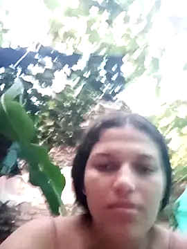 Snapshot of girl_milk1 chatting on 03/22/25, 01:30 girl milk1 online show from 03/22/25, 01:30