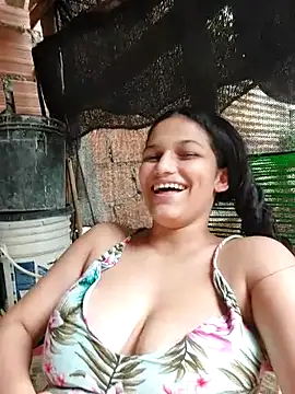 Snapshot of girl_milk1 chatting on 02/17/25, 06:50 girl milk1 online show from 02/17/25, 06:50