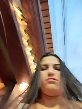 girl milk1 online show from 11/21/25, 10:42