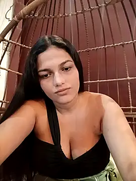 girl milk1 online show from 11/12/25, 10:57