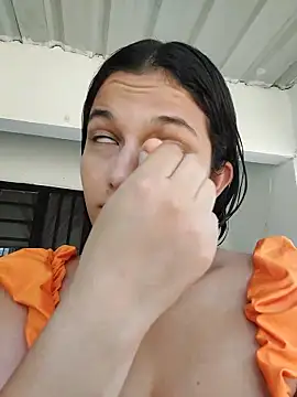 Snapshot of girl_milk1 chatting on 02/28/25, 06:41 girl milk1 online show from 02/28/25, 06:41