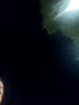 girl milk1 online show from 11/19/25, 11:05