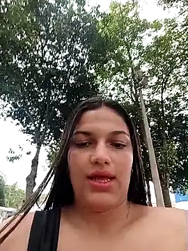 girl milk1 online show from 11/23/25, 09:36