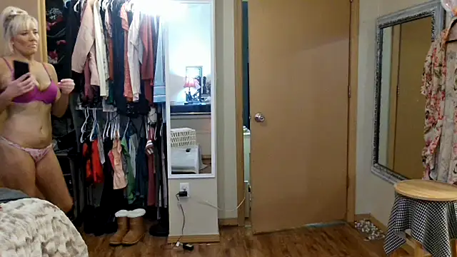 BluEyeGemini333 online show from 09/27/25, 07:53