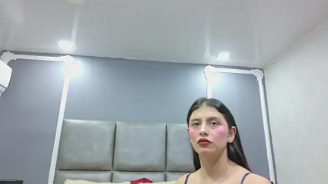 MadelineBeckert online show from 04/07/26, 07:04