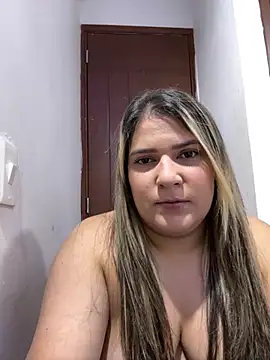 Snapshot of shantal_smith9 chatting on 10/16/25, 03:15 shantal smith9 online show from 10/16/25, 03:15
