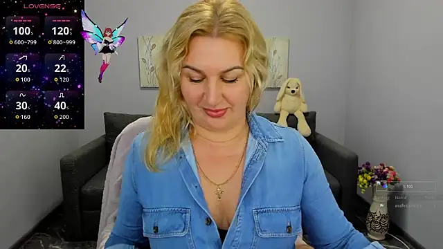 Lili Crossi online show from 11/23/25, 12:37