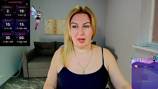 Lili Crossi online show from 03/17/26, 07:00