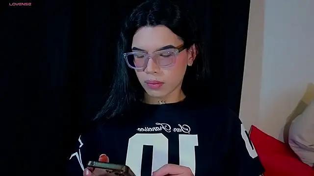 Samantha Rusell online show from 07/19/26, 11:01