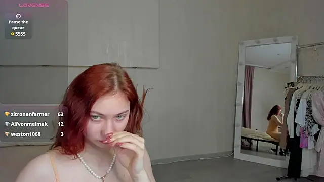 Miss you kiss online show from 01/31/25, 04:47