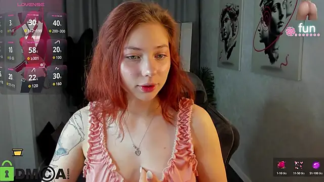 Snapshot of Miss_you_kiss chatting on 12/22/25, 01:06 Miss you kiss online show from 12/22/25, 01:06