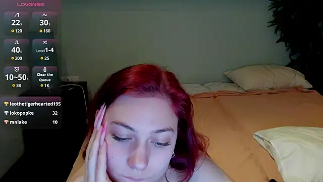 Miss you kiss online show from 12/26/24, 10:37