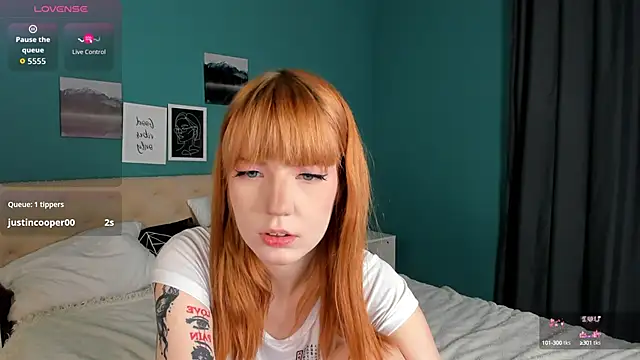 Linablueeyed online show from 10/03/25, 09:22