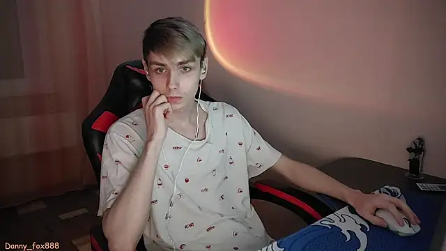 Danny-fox888 online show from 01/27/25, 05:26