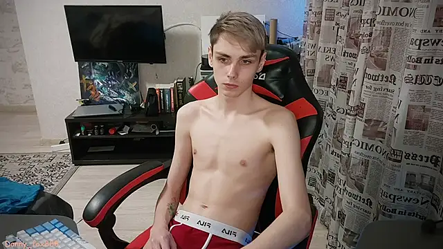 Danny-fox888 online show from 01/10/25, 06:17