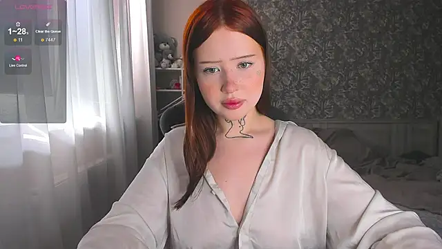 kate8ketee8 online show from 11/09/25, 10:19