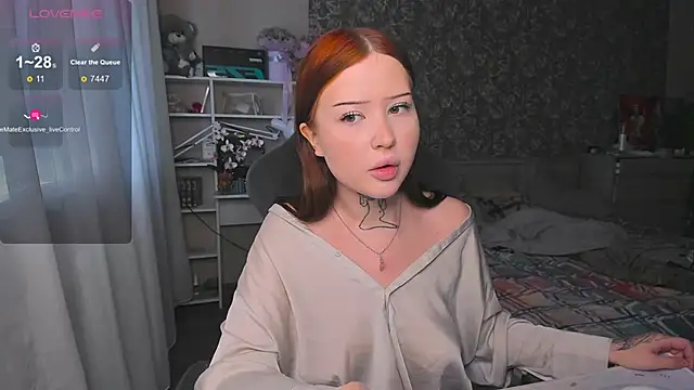 kate8ketee8 online show from 11/30/25, 08:59