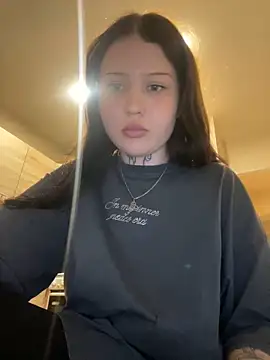 kate8ketee8 online show from 03/06/25, 04:07