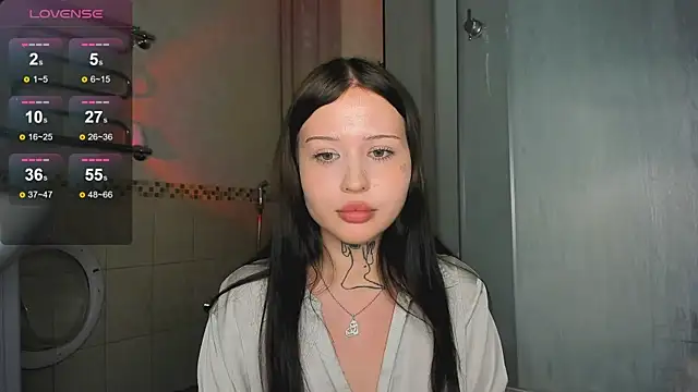 kate8ketee8 online show from 03/02/25, 10:02