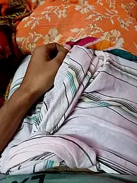 Snapshot of riyajfuckboy chatting on 02/06/25, 03:41 riyajfuckboy online show from 02/06/25, 03:41