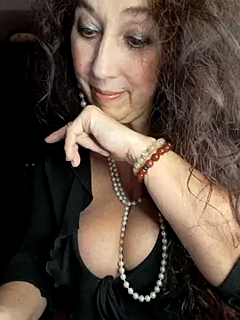 GypsyEsmeralda online show from 11/01/25, 05:29