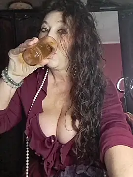 GypsyEsmeralda online show from 12/20/25, 05:10