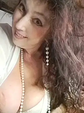 GypsyEsmeralda online show from 11/25/25, 06:03