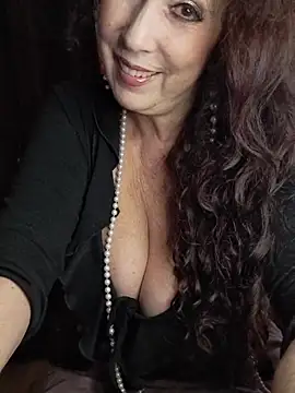 GypsyEsmeralda online show from 12/16/25, 12:31