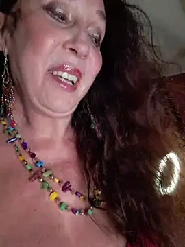 Snapshot of GypsyEsmeralda chatting on 05/21/26, 07:22 GypsyEsmeralda online show from 05/21/26, 07:22
